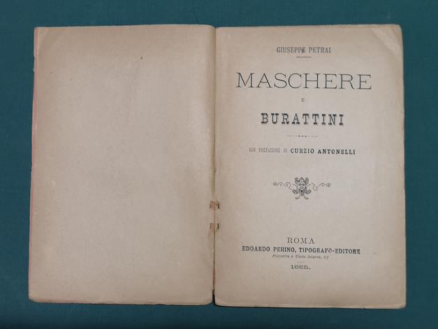 <strong>Maschere e burattini.</strong>